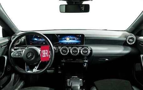 Mercedes-Benz CLA, 2020 год, 3 799 700 рублей, 13 фотография