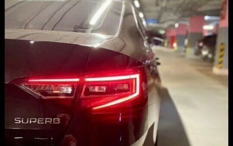 Skoda Superb III рестайлинг, 2015 год, 1 400 000 рублей, 6 фотография