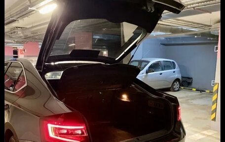 Skoda Superb III рестайлинг, 2015 год, 1 400 000 рублей, 16 фотография