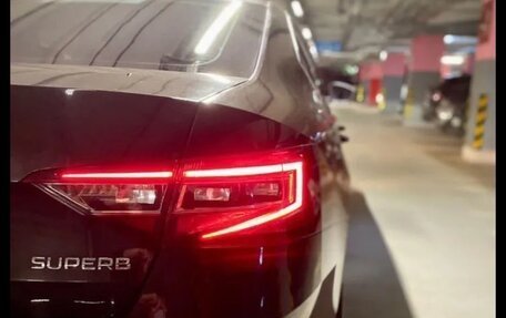 Skoda Superb III рестайлинг, 2015 год, 1 400 000 рублей, 19 фотография