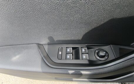 Skoda Superb III рестайлинг, 2015 год, 1 400 000 рублей, 33 фотография