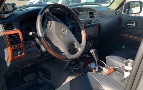 Nissan Patrol, 2005 год, 2 400 000 рублей, 9 фотография