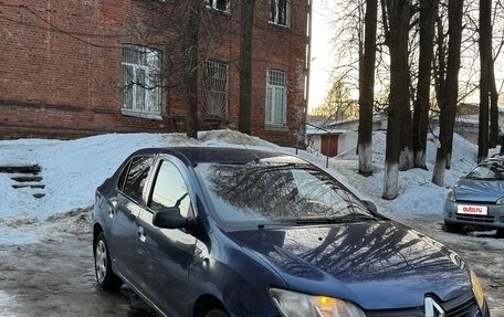 Renault Logan II, 2015 год, 290 000 рублей, 2 фотография