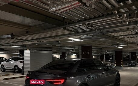 Audi A4, 2019 год, 2 700 000 рублей, 15 фотография