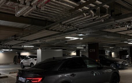 Audi A4, 2019 год, 2 700 000 рублей, 16 фотография