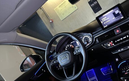 Audi A4, 2019 год, 2 700 000 рублей, 38 фотография