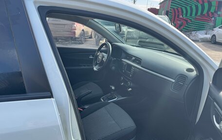 KIA Rio IV, 2017 год, 1 220 000 рублей, 8 фотография