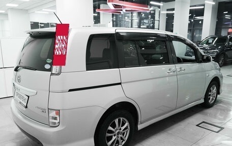 Toyota ISis I, 2012 год, 1 100 000 рублей, 3 фотография