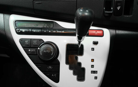 Toyota ISis I, 2012 год, 1 100 000 рублей, 18 фотография