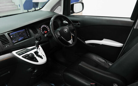 Toyota ISis I, 2012 год, 1 100 000 рублей, 20 фотография