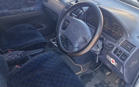 Toyota Ipsum II, 1996 год, 620 000 рублей, 5 фотография