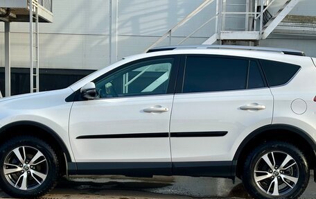 Toyota RAV4, 2017 год, 2 390 000 рублей, 5 фотография