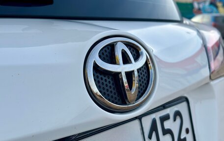 Toyota RAV4, 2017 год, 2 390 000 рублей, 12 фотография