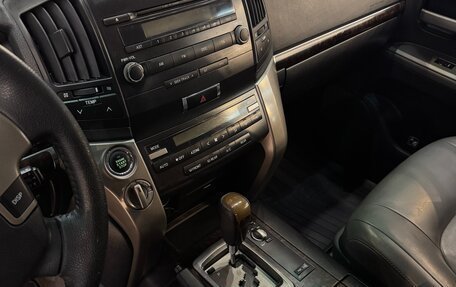 Toyota Land Cruiser 200, 2008 год, 2 600 000 рублей, 12 фотография