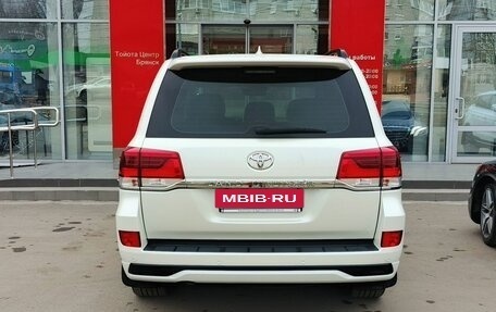 Toyota Land Cruiser 200, 2016 год, 5 550 000 рублей, 6 фотография