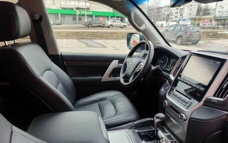 Toyota Land Cruiser 200, 2016 год, 5 550 000 рублей, 13 фотография