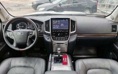 Toyota Land Cruiser 200, 2016 год, 5 550 000 рублей, 14 фотография