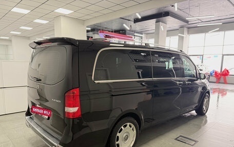 Mercedes-Benz V-Класс, 2023 год, 7 750 000 рублей, 5 фотография