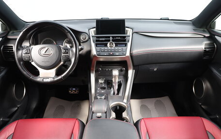 Lexus NX I, 2017 год, 3 249 000 рублей, 10 фотография