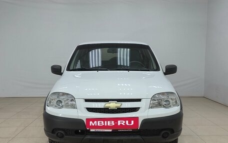 Chevrolet Niva I рестайлинг, 2017 год, 695 000 рублей, 2 фотография