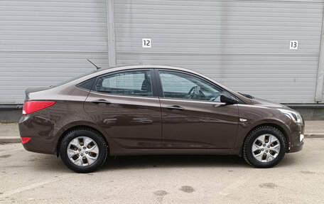 Hyundai Solaris II рестайлинг, 2015 год, 699 000 рублей, 4 фотография