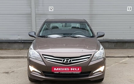 Hyundai Solaris II рестайлинг, 2015 год, 699 000 рублей, 2 фотография