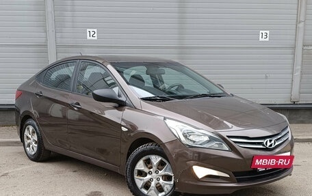 Hyundai Solaris II рестайлинг, 2015 год, 699 000 рублей, 3 фотография