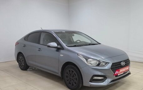 Hyundai Solaris II рестайлинг, 2017 год, 1 020 000 рублей, 3 фотография