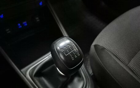 Hyundai Solaris II рестайлинг, 2017 год, 1 020 000 рублей, 19 фотография