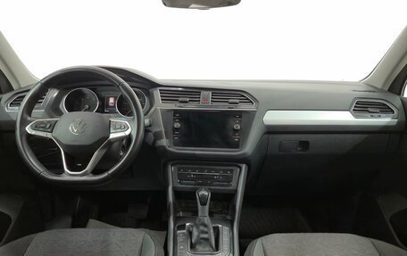 Volkswagen Tiguan II, 2021 год, 2 870 000 рублей, 10 фотография