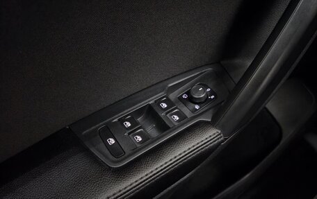 Volkswagen Tiguan II, 2021 год, 2 870 000 рублей, 8 фотография