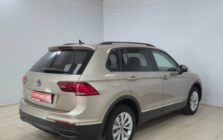 Volkswagen Tiguan II, 2021 год, 2 870 000 рублей, 4 фотография