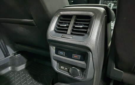 Volkswagen Tiguan II, 2021 год, 2 870 000 рублей, 16 фотография