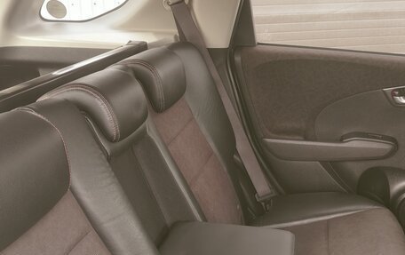 Honda Fit Shuttle I рестайлинг, 2014 год, 1 000 000 рублей, 7 фотография