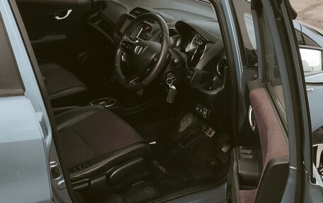 Honda Fit Shuttle I рестайлинг, 2014 год, 1 000 000 рублей, 5 фотография