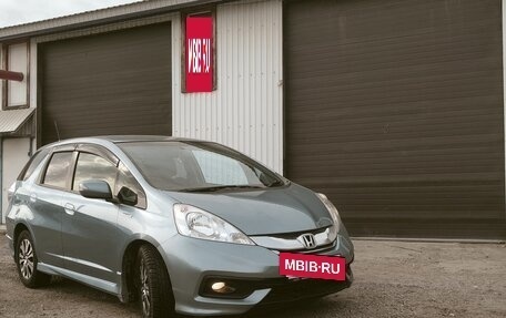 Honda Fit Shuttle I рестайлинг, 2014 год, 1 000 000 рублей, 2 фотография