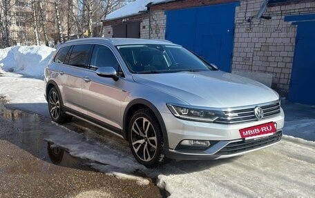 Volkswagen Passat B8 рестайлинг, 2018 год, 2 950 000 рублей, 2 фотография
