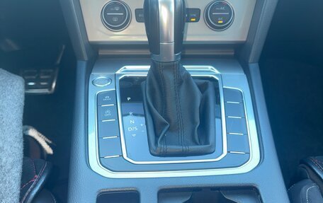 Volkswagen Passat B8 рестайлинг, 2018 год, 2 950 000 рублей, 18 фотография