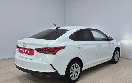 Hyundai Solaris II рестайлинг, 2020 год, 1 490 000 рублей, 4 фотография