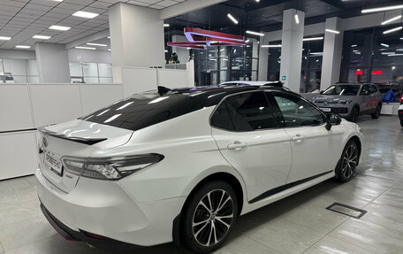 Toyota Camry, 2020 год, 2 950 000 рублей, 4 фотография