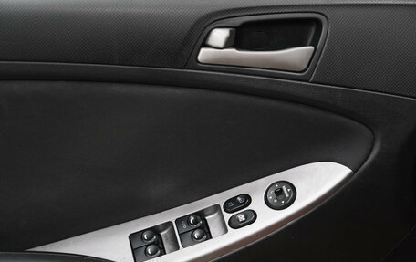 Hyundai Solaris II рестайлинг, 2015 год, 690 000 рублей, 9 фотография