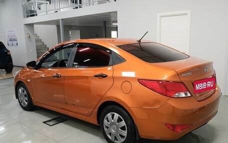 Hyundai Solaris II рестайлинг, 2015 год, 690 000 рублей, 3 фотография