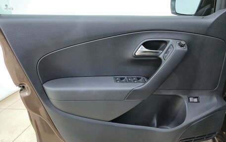 Volkswagen Polo VI (EU Market), 2016 год, 950 000 рублей, 7 фотография