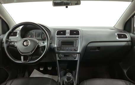 Volkswagen Polo VI (EU Market), 2016 год, 950 000 рублей, 10 фотография