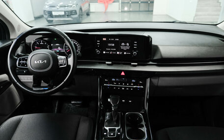 KIA Carnival, 2022 год, 3 150 000 рублей, 12 фотография