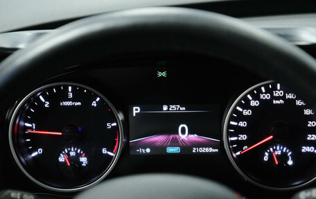 KIA Carnival, 2022 год, 3 150 000 рублей, 16 фотография