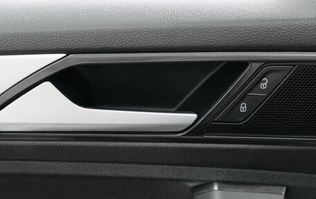 Volkswagen Tiguan II, 2017 год, 1 899 000 рублей, 9 фотография