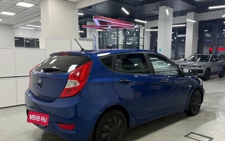 Hyundai Solaris II рестайлинг, 2012 год, 670 000 рублей, 4 фотография