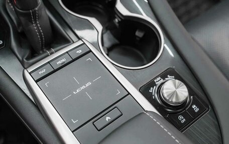 Lexus RX IV рестайлинг, 2019 год, 4 450 000 рублей, 12 фотография