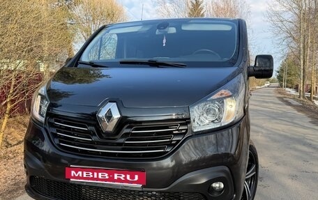 Renault Trafic, 2016 год, 2 200 000 рублей, 3 фотография